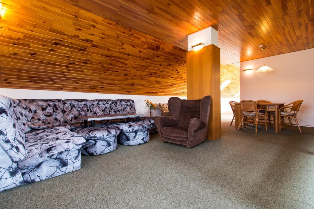 Orlik Rejviz Hotel Esterno foto