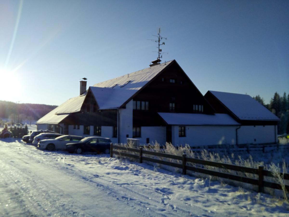 Orlik Rejviz Hotel Esterno foto