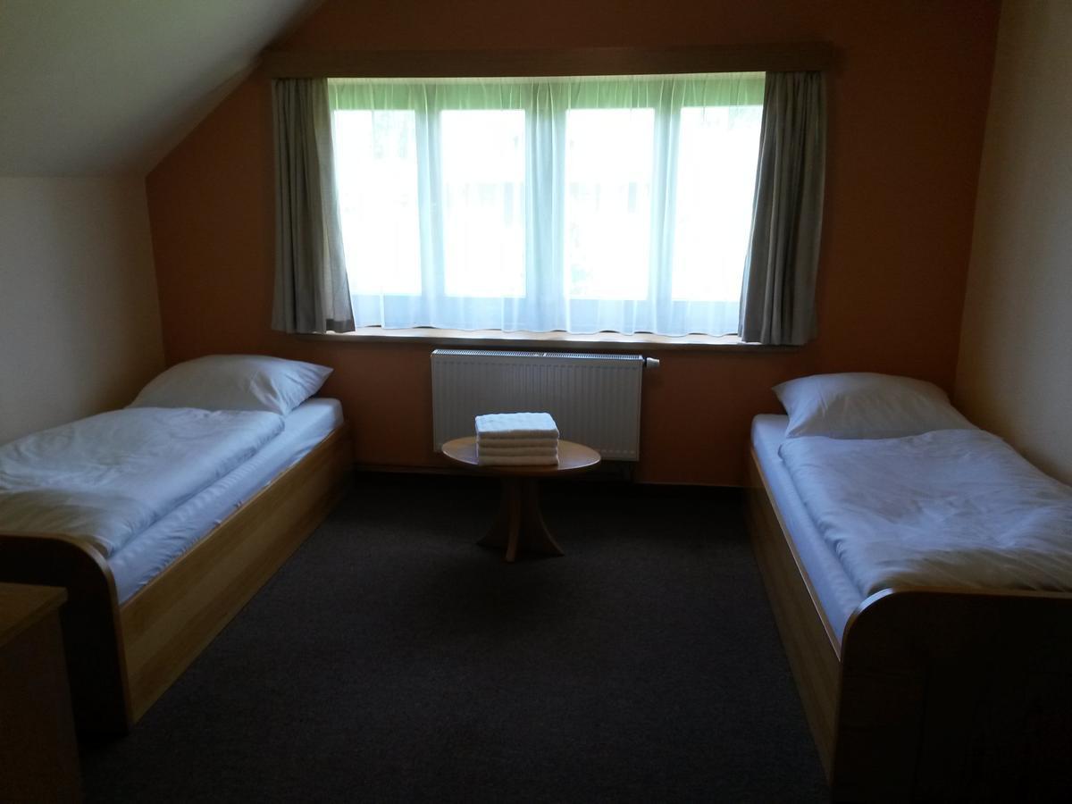Orlik Rejviz Hotel Esterno foto